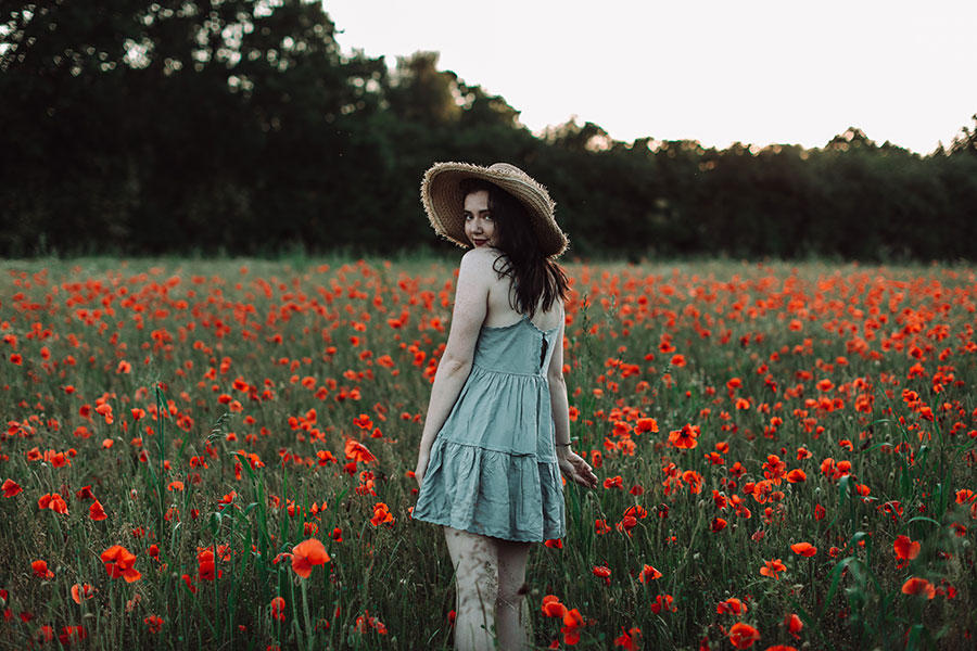 Poppy Field ♡ Photographing The Seasons | Part 3 5 Rach Poppy 13