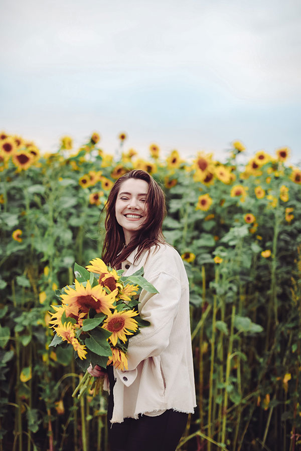 Sunflower Field ♡ Photographing The Seasons | Part 4 12 Rachael Sunflower 11