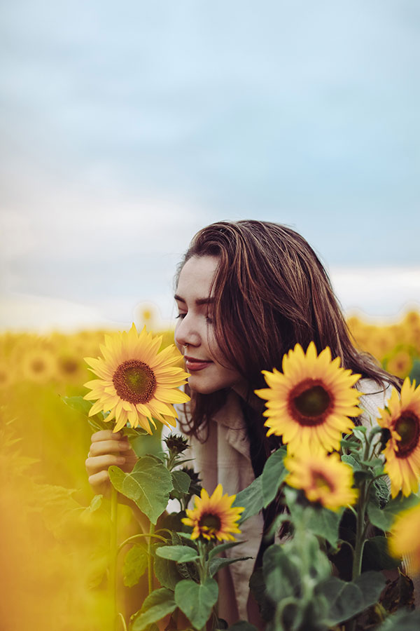 Sunflower Field ♡ Photographing The Seasons | Part 4 14 Rachael Sunflower 14